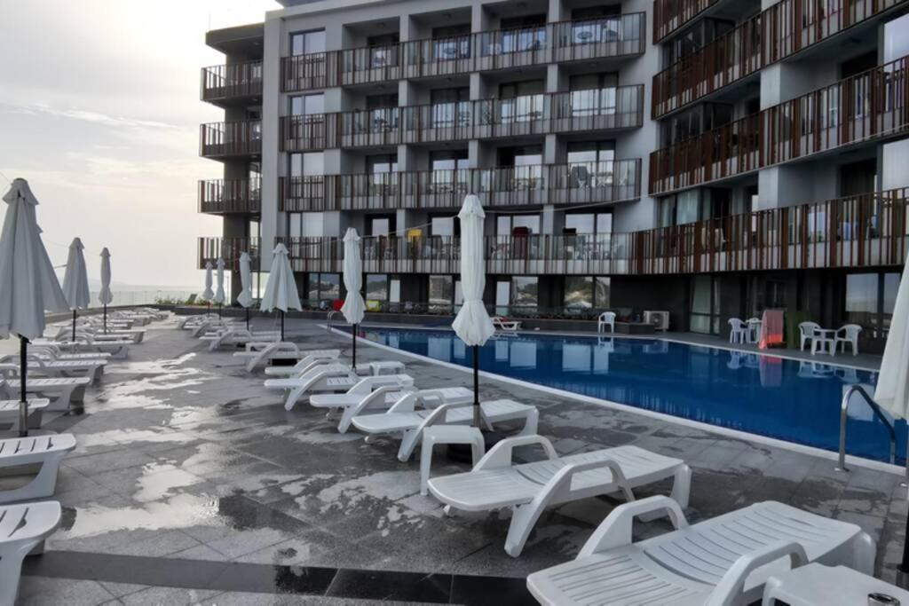 Апартамент У Моря В К-С Paradiso В Г. Несебър Appartement Buitenkant foto